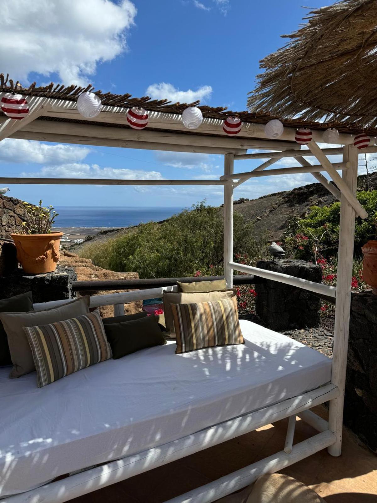 Castillo Lanzarote Villa Sophie - Luxury Villa -Sleep In A Volcanic Cave With Heated Pool Tías Eksteriør bilde